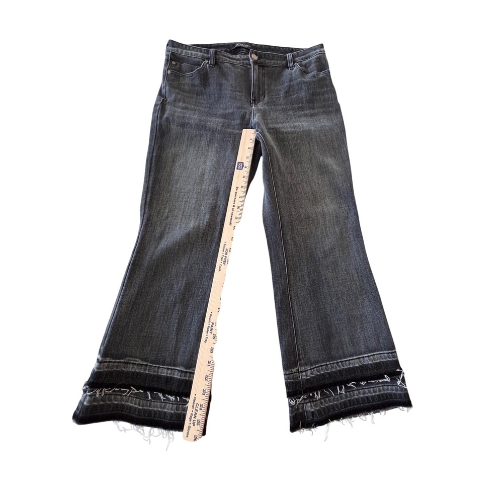 Liverpool Los Angeles Hannah Crop Flare Jeans Grey Raw Hem Size 12/31 High Rise